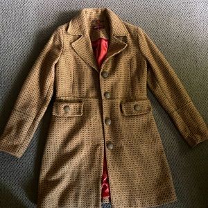 LAST CHANCE Patterned gold coat